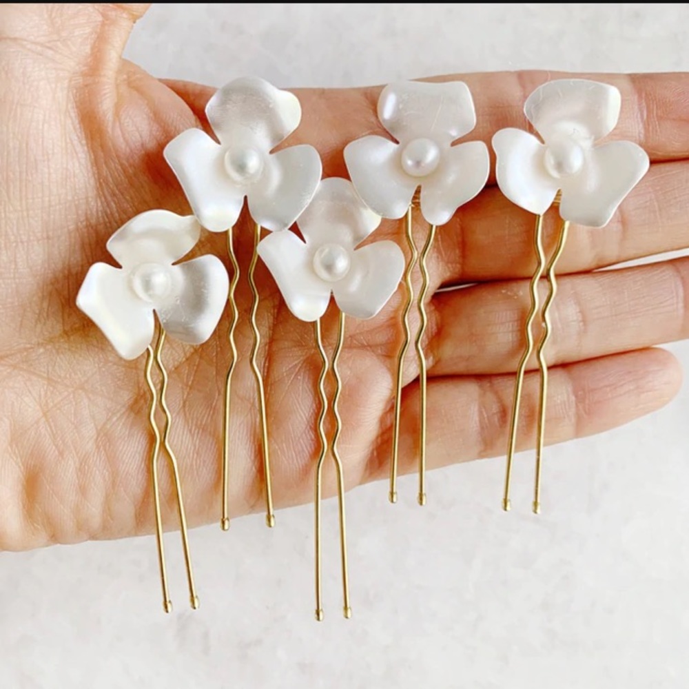 Kate & Mari Veronica Bobby pins (3)
